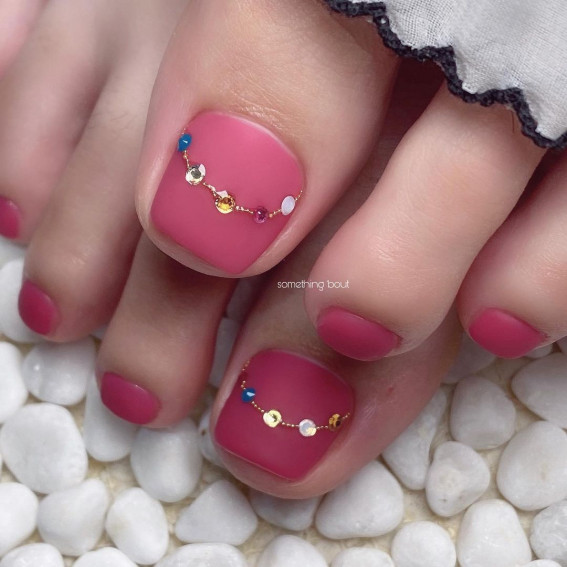 25 Pretty Pedicure Designs & Trends 2022 : Crystal Chain Embellishment Pedicure