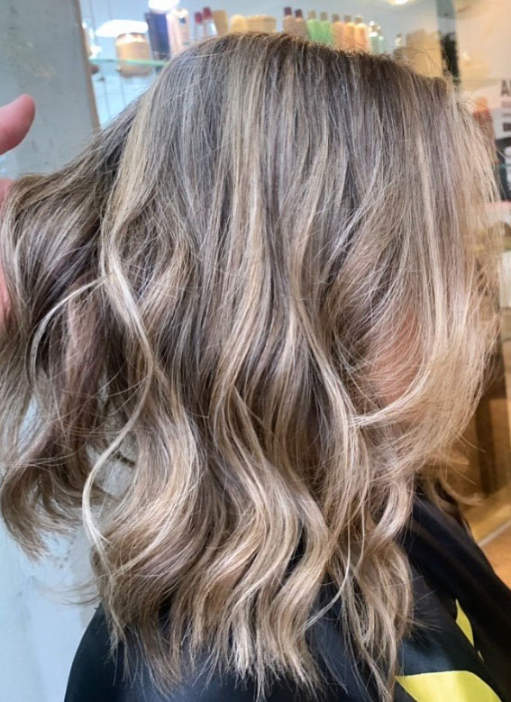 50 Flattering Blonde Highlights Ideas For 2022 : Dirty Vanilla Blonde ...