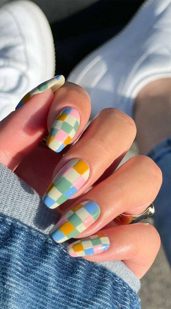 13 Minimal Nail Art Designs to Add a Zing to April – Faces Canada