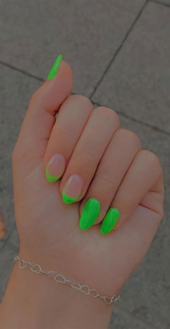 neon green nails, trendy nails, summer green nails