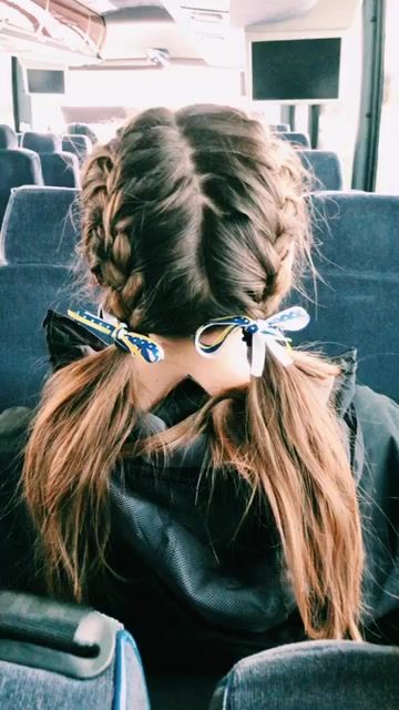 bubble pigtails, hairstyle for teenage girl, teenage girl haircuts 2021, teenage girl hairstyle 2022 long hair, easy hairstyles for teen, braids for teen, back to school hairstyles, teenage girl hairstyles 2022