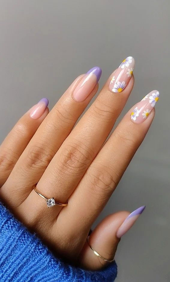 spring nails 2022, almond nails, almond nails 2022, almond nails designs, acrylic almond nails, french tip almond nails