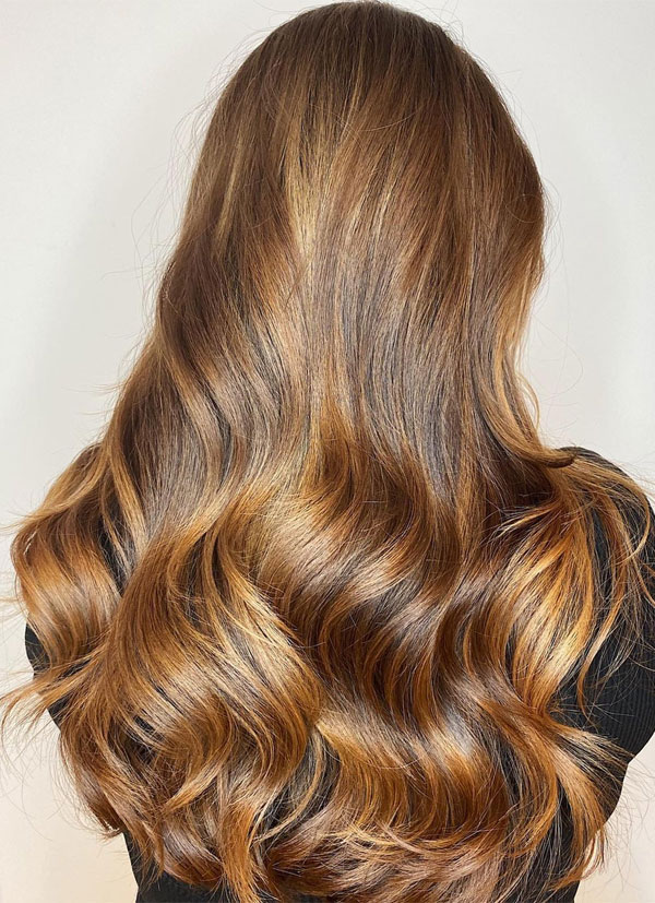 32 Beautiful Golden Brown Hair Color Ideas : Chunky Highlights