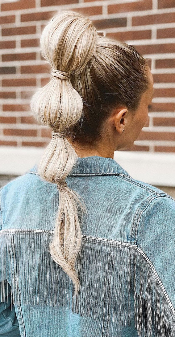 32 Cute Ways To Wear Bubble Braid : Bubble Pony with little braided details