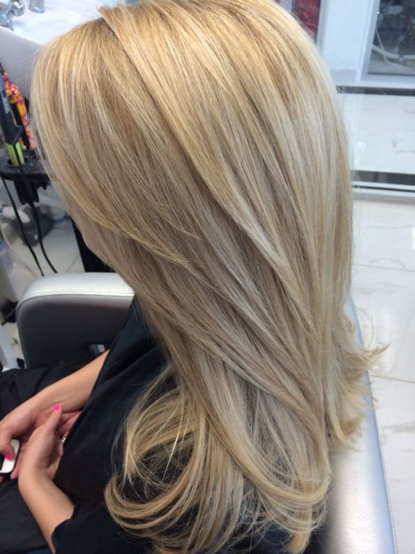 90s blonde hairstyle, 90s blonde hair color, blonde hair color ideas