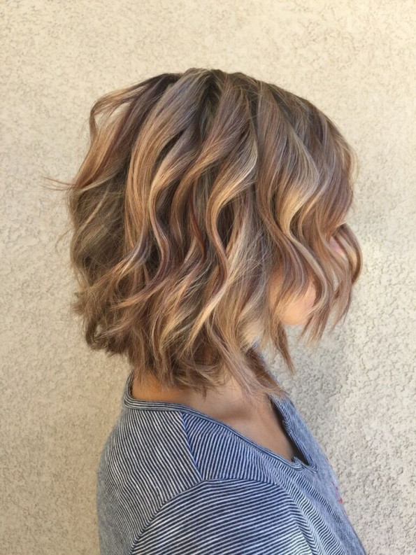 40 Trendiest Hair Colors for 2022 : Layered Bob Soft Caramel Highlights