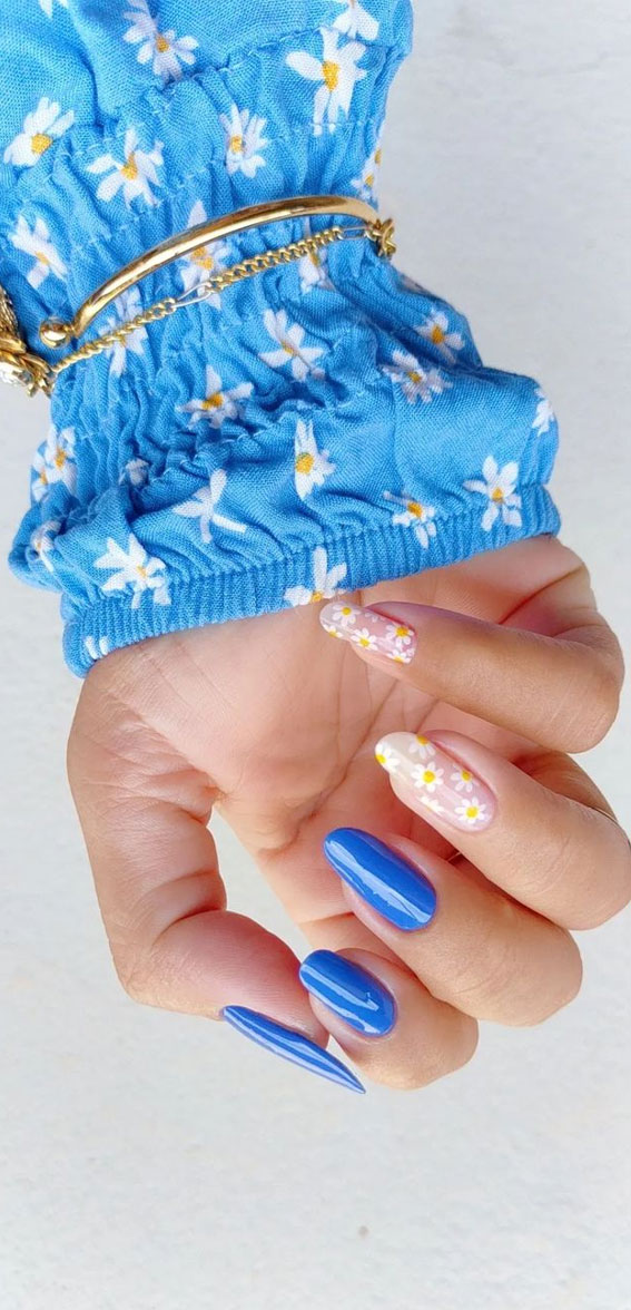 30 Spring Nails That We Are Obsessed With : Blue and Daisy Nails