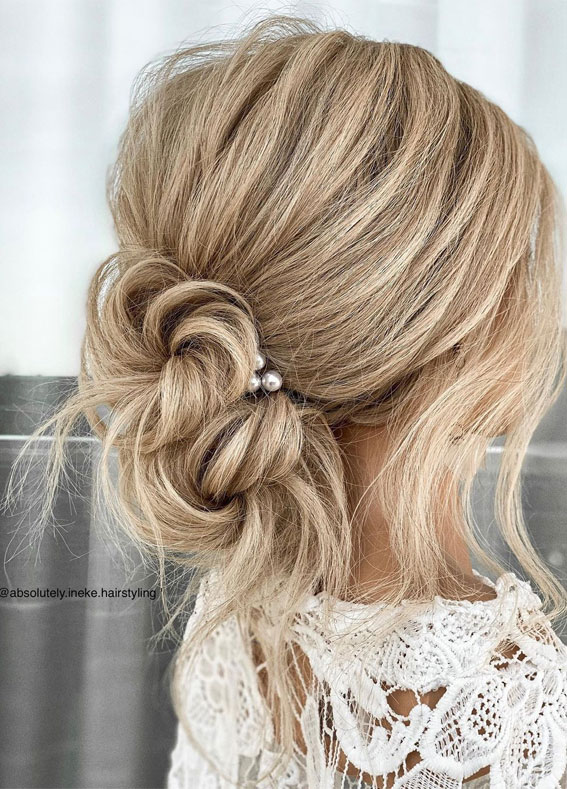 50 Best Updo Hairstyles For Trendy Looks in 2022 : Effortless updo for the modern bride