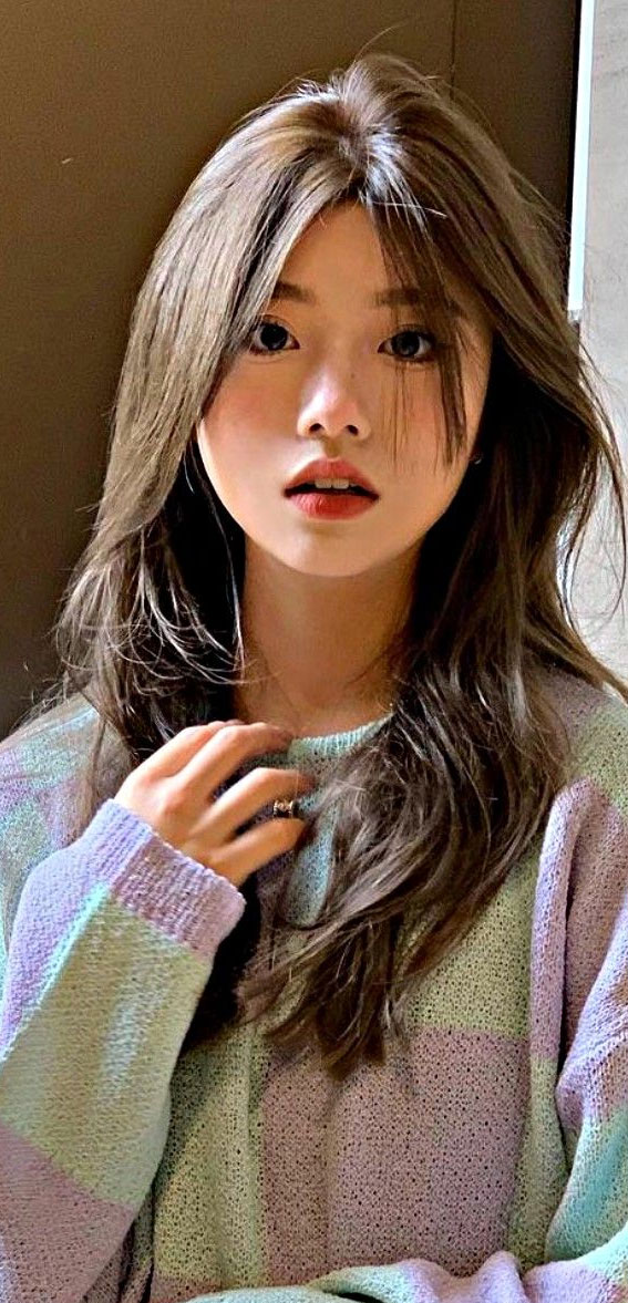 50 Cute Hairstyles with Curtain Bangs : Korean Hairstyle with Bangs