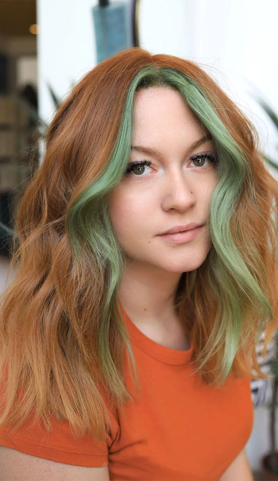 40 Cute Money Piece Hair Highlights : Green Face-Framing Highlights