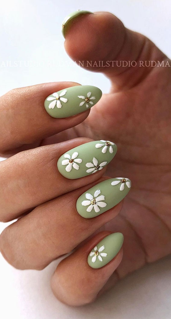 The 40 Cutest Nail Art Designs For All Age : Daisy Sage Nails