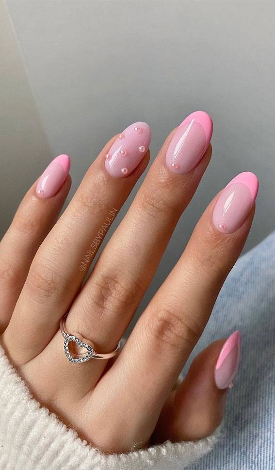 The 40 Cutest Nail Art Designs For All Age : Pink Pearl & French Tip Short Nails