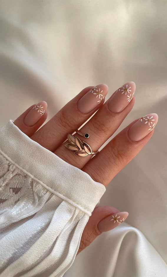 floral matte nude nails, spring nail designs 2022, spring nail ideas gel, spring nails 2021 short, nail ideas 2022, flower nails 2022, spring nails 2022, spring gel nails 2022, cute spring nails, spring nail designs