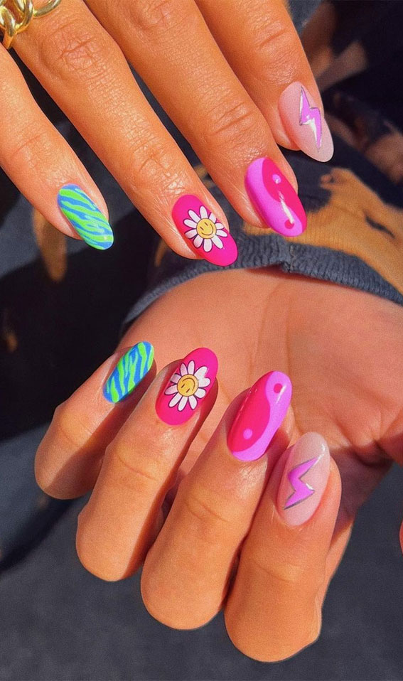 42 Cute Summer Nails For 2022 For Every Style : Mix and Match Pink and  Green Nail Art Design