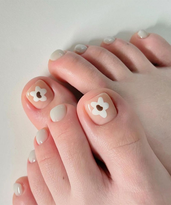 45 Pretty Toe Nails To Try In 2022 : Flower Neutral Colour Pedicure