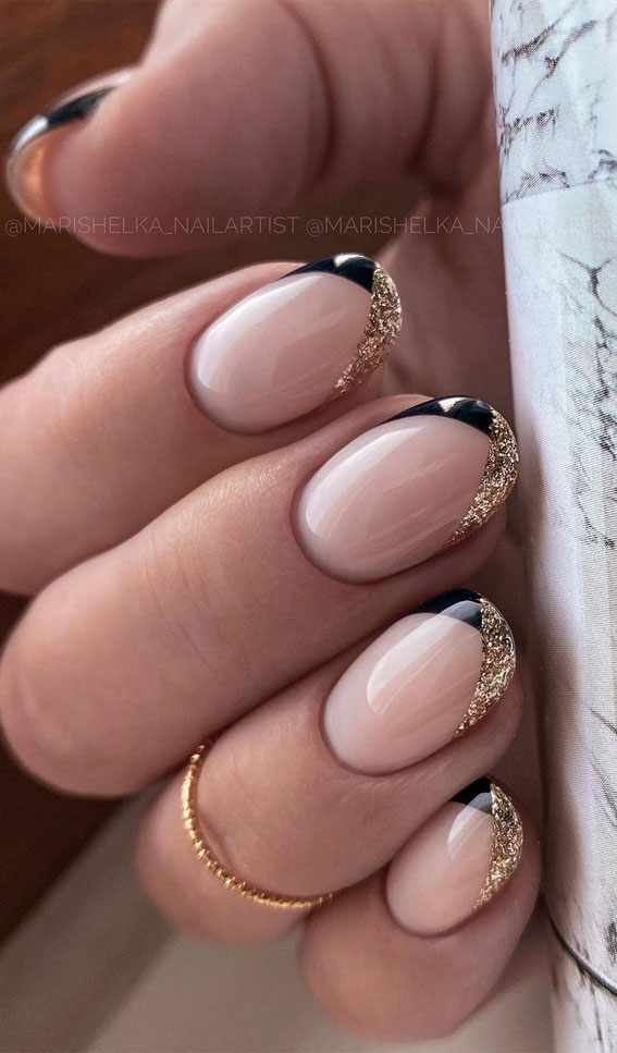 black and glitter gold french tip white nails, colored french tip nails, short french tip nails, modern french tip nails, french tip nails 2022, french tip nail ideas, modern french manicure, spring french tip nails, gold french tip nails