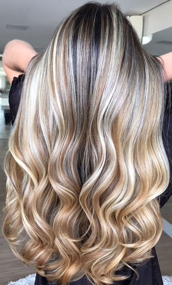 50 Cute New Hair Color Trends 2022 : Creamy Blonde + Latte