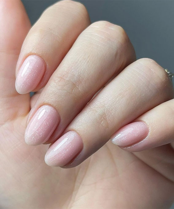 27 Barely There Nail Designs For Any Skin Tone : Subtle Ombre Shimmery Short Nails