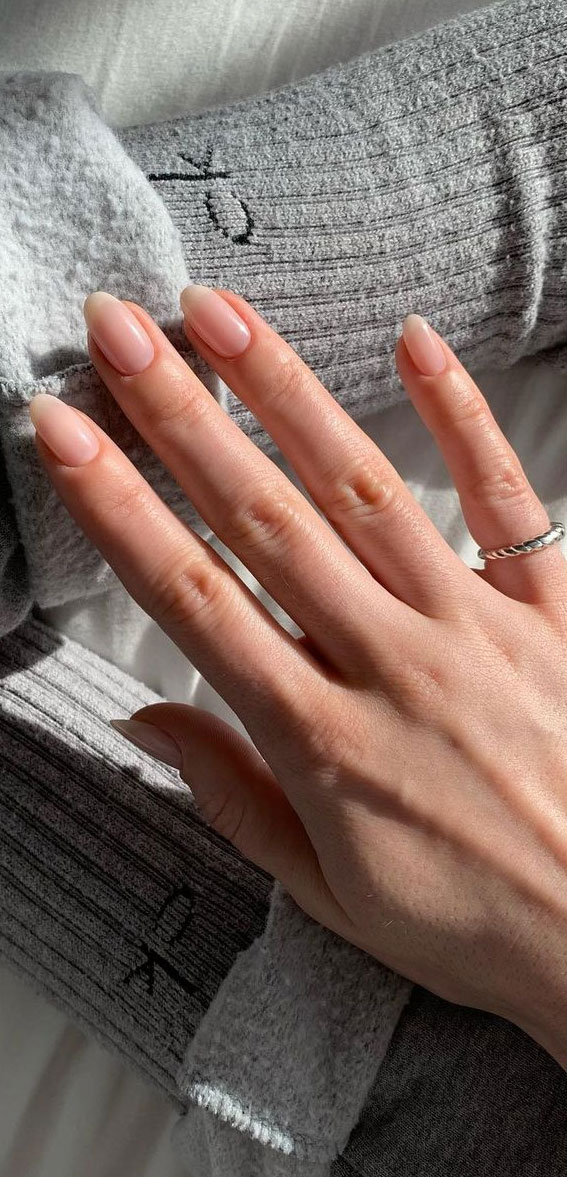 27 Barely There Nail Designs For Any Skin Tone : Clean Sheer Short