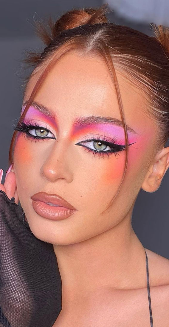 42 Summer Makeup Trends & Ideas To Look Out : Neon 90s Makeup Look