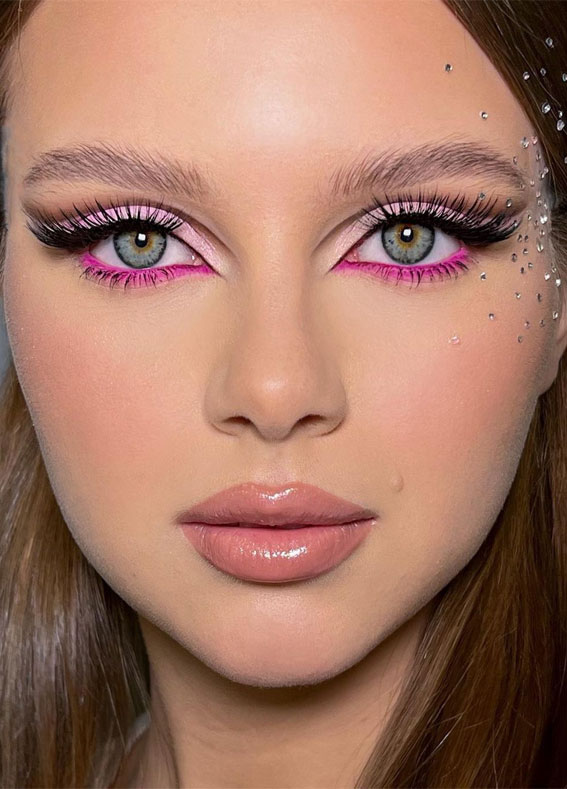 42 Summer Makeup Trends & Ideas To Look Out : Glam Barbie