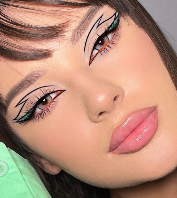 47 Cute Makeup Looks to Recreate : Black Graphic Liner + Mint Eyeshadow