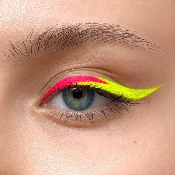 47 Cute Makeup Looks to Recreate : Neon Graphic Liner