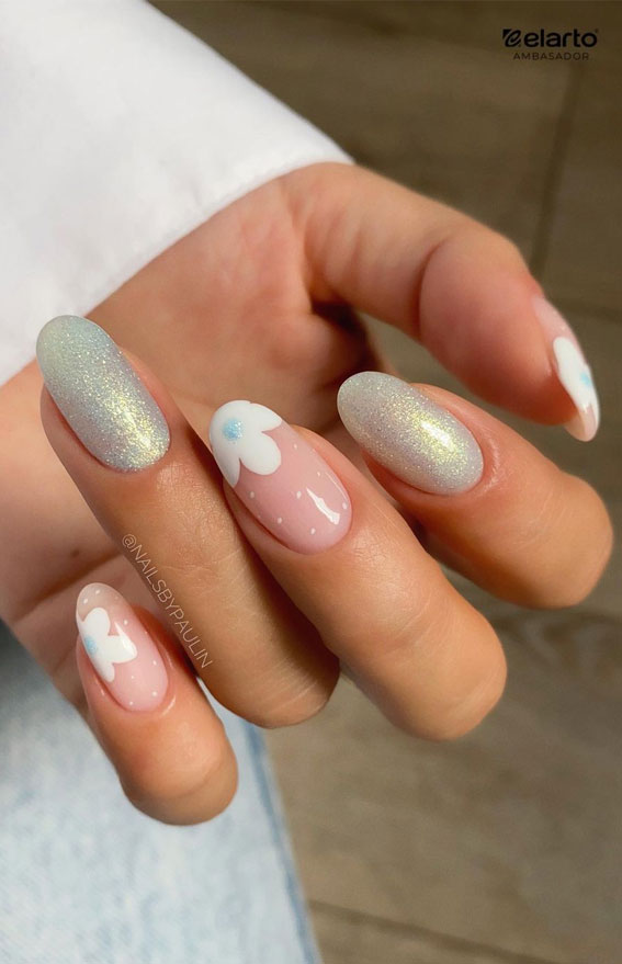 40 Trendy Flower Nail Designs That You Should Try : Glittery + Flower Nails