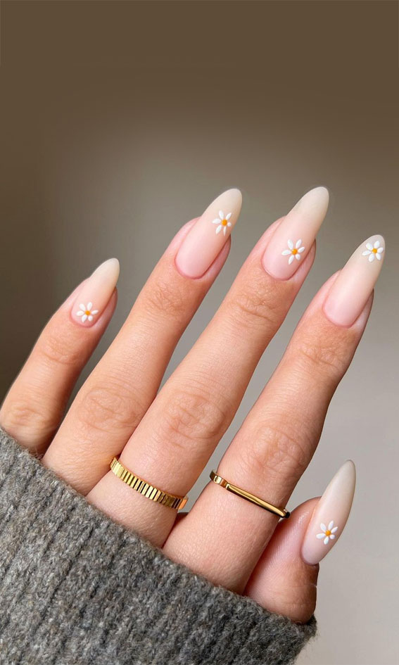 40 Trendy Flower Nail Designs That You Should Try : Tiny Daisy Matte Almond Nails