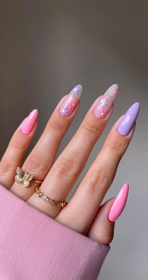 40 Trendy Flower Nail Designs That You Should Try : Lavender & Pink Colour Combo