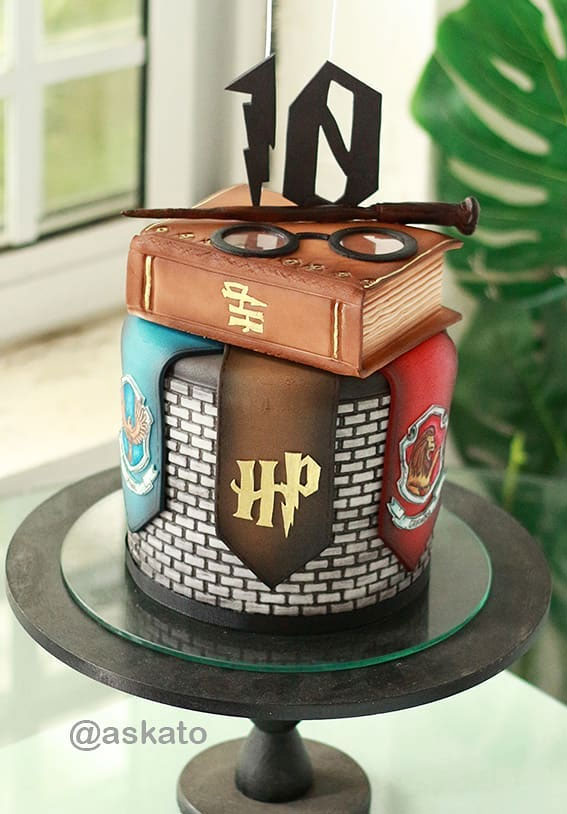 hogwarts house cake, harry potter cake, harry potter themed cake, birthday cake, harry potter cake gallery, best harry potter cake