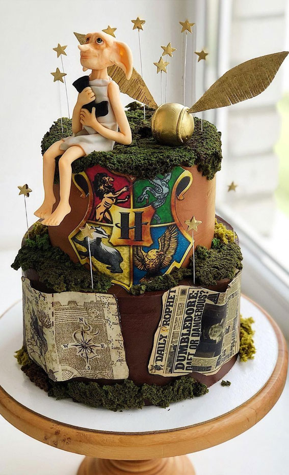 33 Best Harry Potter Cakes in 2022 : Two-Tier Cake Topped With Dobby - Harry Potter Cake 15