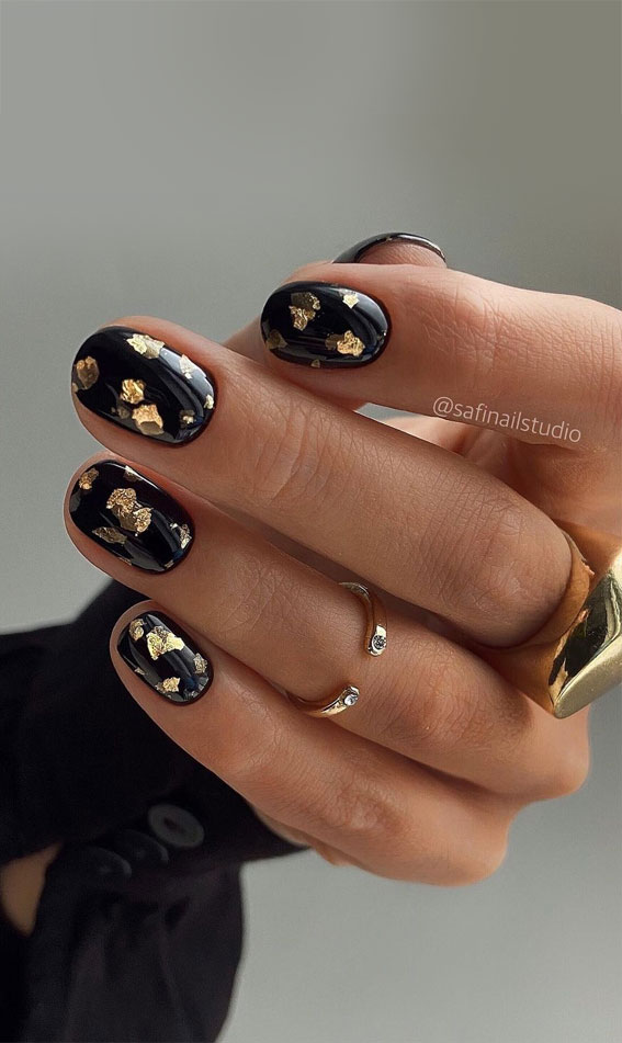 gold flake black nails, black nails, short nails, nail art designs 2022