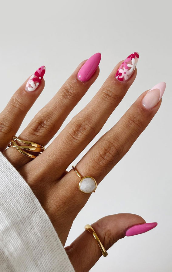 50 Eye-Catching Nail Art Designs : Pink and White Flower Nails
