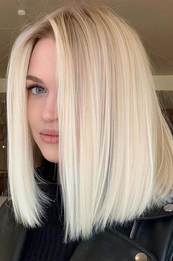 40 Trendy Lob Haircuts & Hairstyles in 2022 : Platinum Side Part Blonde Lob