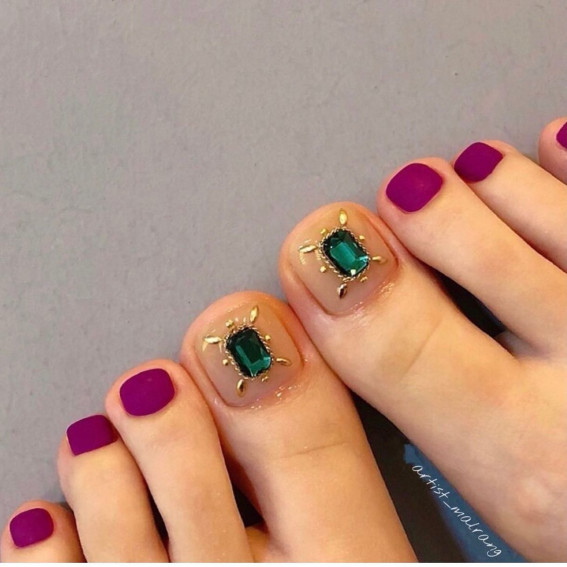 40 Eye-Catching Toe Nail Art Designs : Green Emerald Jewel + Purple