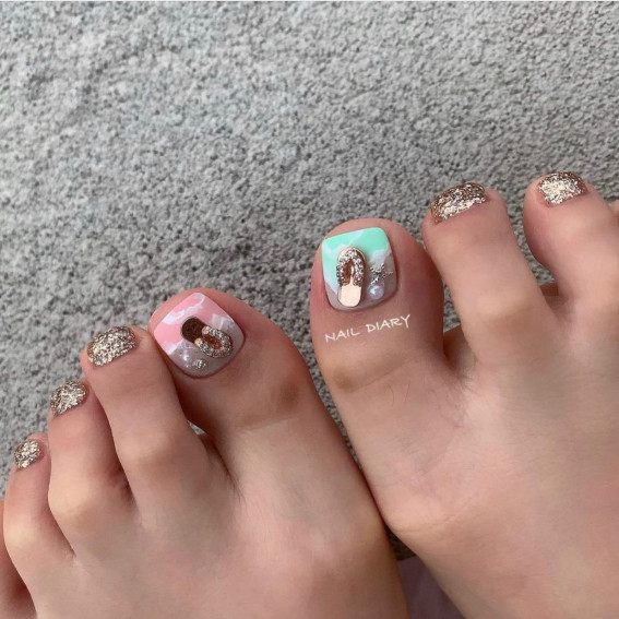 45 Pretty Toe Nails To Try In 2022 : Pastel Check Pedicure