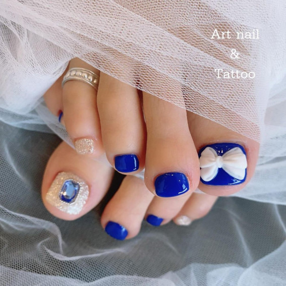 40 Eye-Catching Toe Nail Art Designs : White Bow Royal Blue Toe Nails