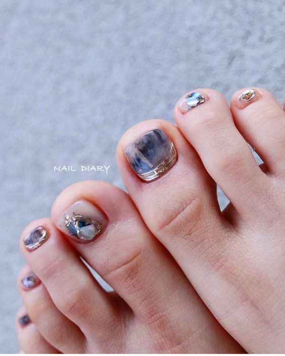 40 Eye-Catching Toe Nail Art Designs : Gold Cuff Boho Toe Nails