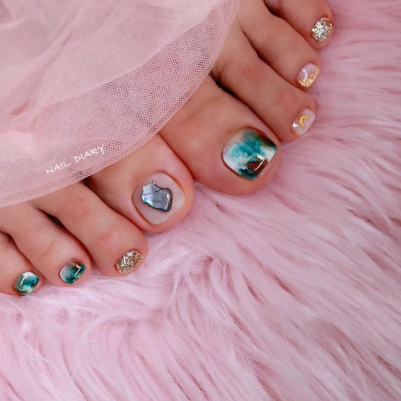 40 Eye-Catching Toe Nail Art Designs : Elegantly Mix and Match Toe Nails