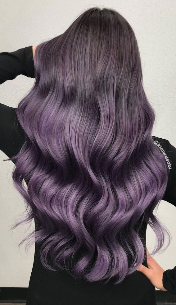 silver dusty lavender hair color, purple hair color, autumn hair color, fall hair colors 2022, autumn hair color trends 2022, brown hair colors, brown hair color ideas, autumn hair colors 2022, warm caramel hair color, brunette hair color