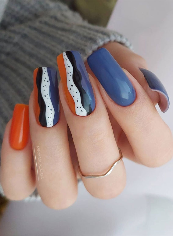 32 Prettiest Autumn 2022 Nail Trends to Try Now : Blue and Burnt Orange Nails