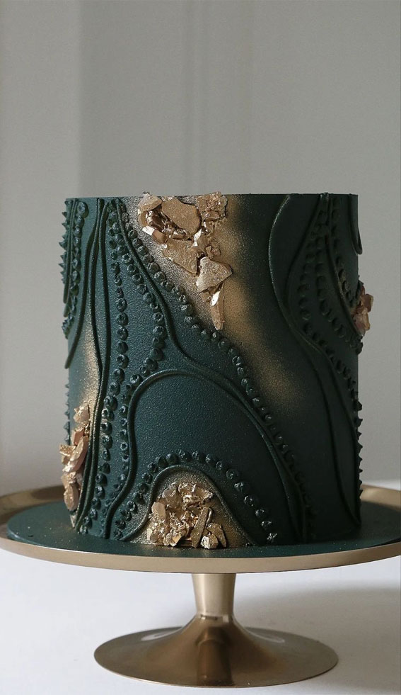 70 Cake Ideas for Birthday & Any Celebration : Dark Green Cake