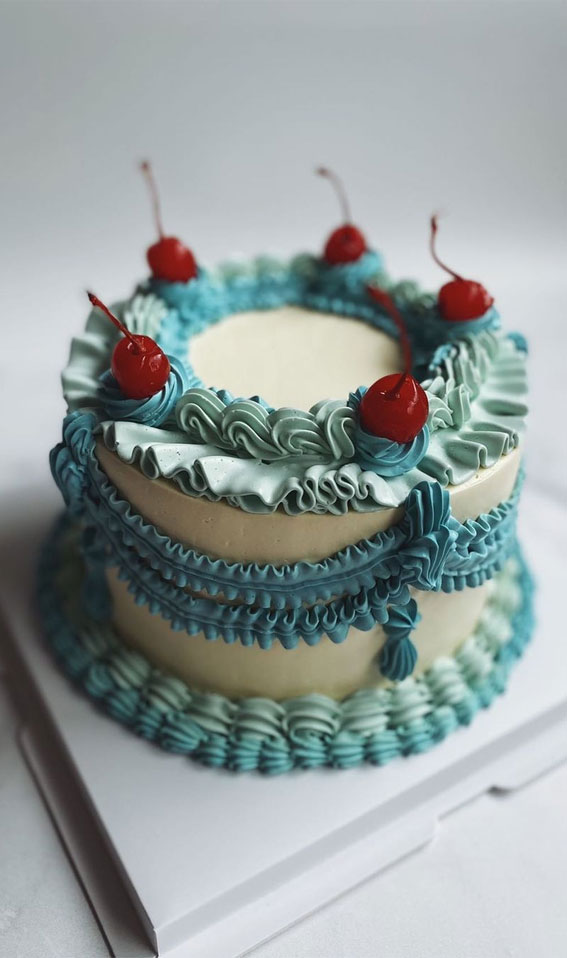 50 Vintage Inspired Lambeth Cakes That’re So Trendy : Blue and Mint Lambeth Cake