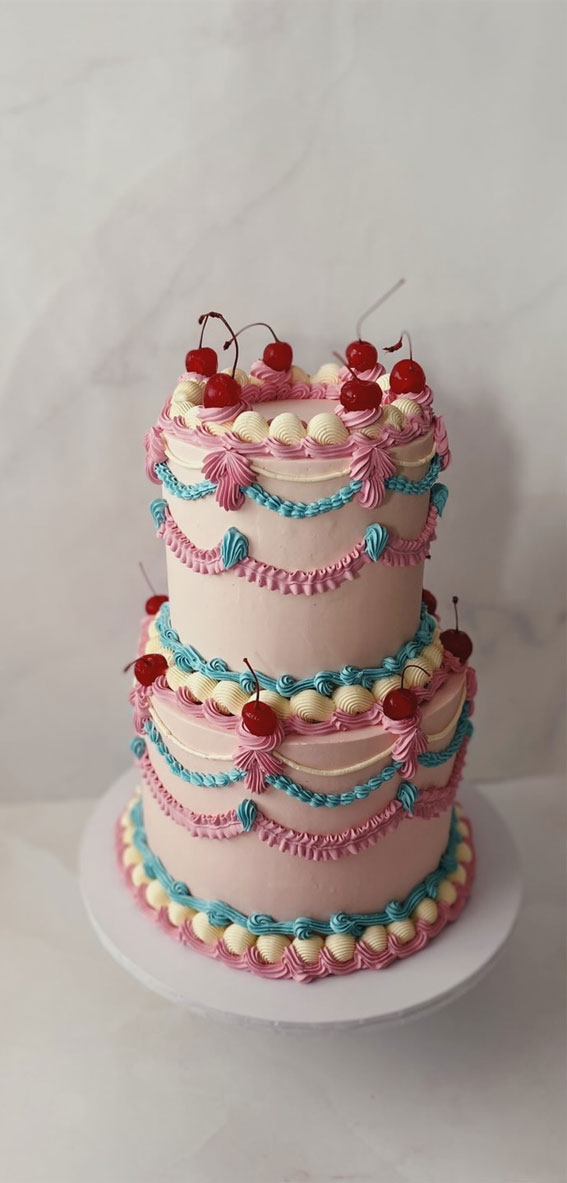 50 Vintage Inspired Lambeth Cakes That’re So Trendy : Blue and Pink Marie Antoinette Cake