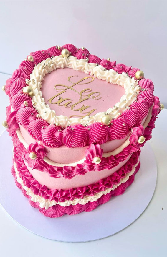 70 Cake Ideas for Birthday & Any Celebration : Pink heart Lambeth cake