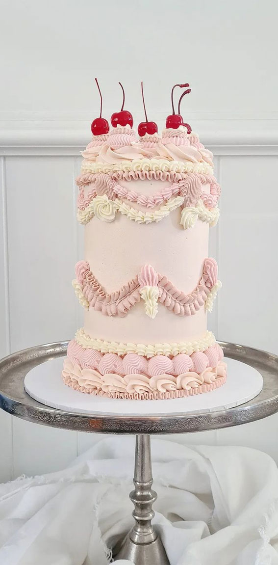 50 Vintage Inspired Lambeth Cakes That’re So Trendy : Light Pink Cake