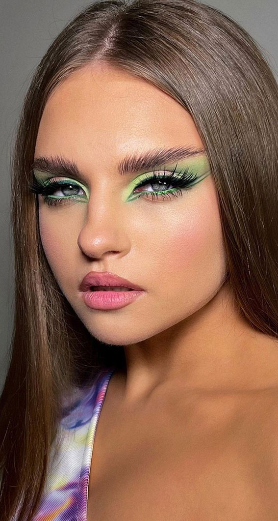 58 Stunning Makeup Ideas For Every Occasion : Green Jungles
