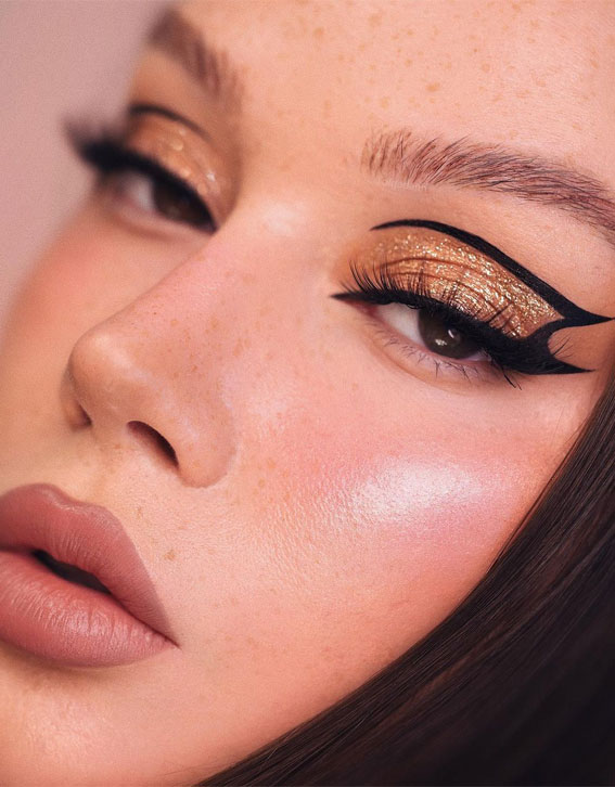 58 Stunning Makeup Ideas For Every Occasion : Shinning Wings