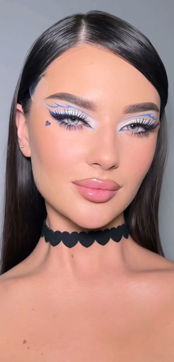 58 Stunning Makeup Ideas For Every Occasion : Blue Heart + Blue Wings